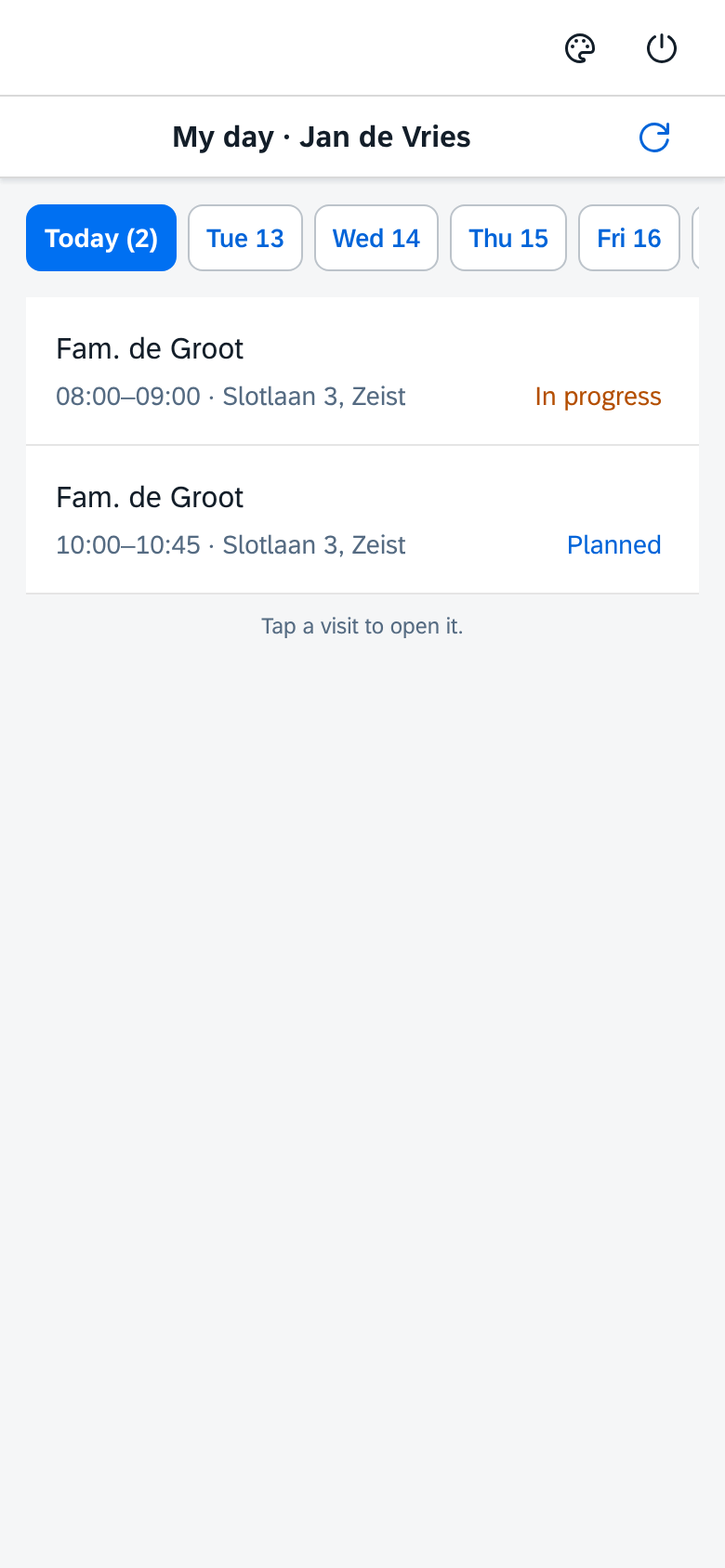 My day in the KFSM app: the days of the week as buttons and today's visits with time, address and status